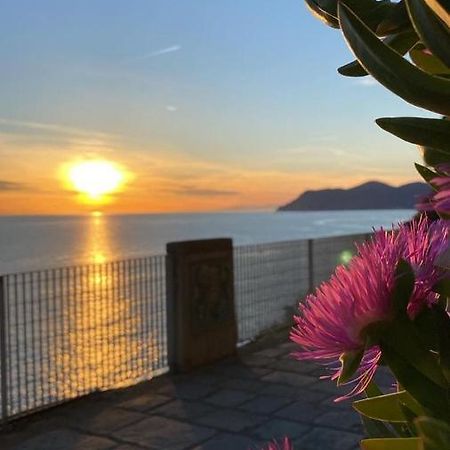 Ca Dei Poi - Loft Il Timone Διαμέρισμα Ριοματζόρε Εξωτερικό φωτογραφία